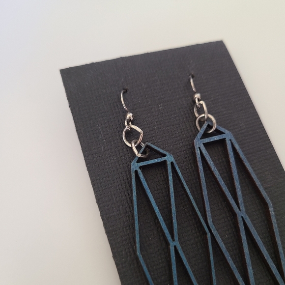 Laser Cut Geometric Wood Earrings - Picture 4 of 7